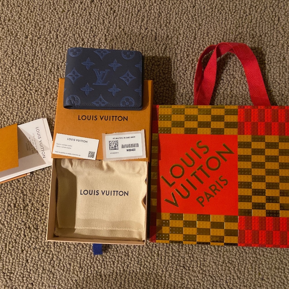 Louis Vuitton multiple vachette leather monogram shadow navy blue wallet. RARE!